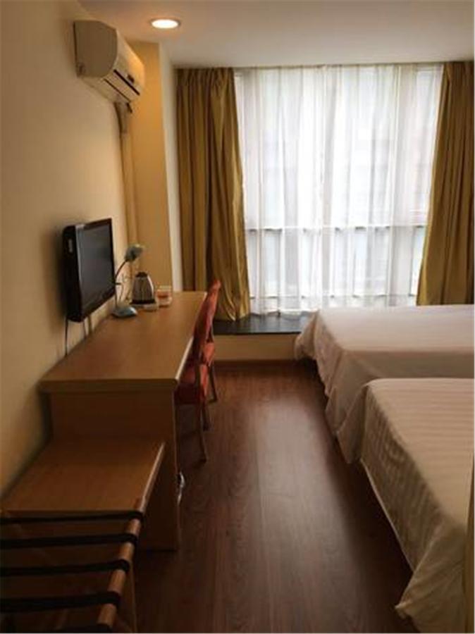 Home Inn Guangzhou Guangdong University Of Foreign Studies Baiyun Avenue Buitenkant foto